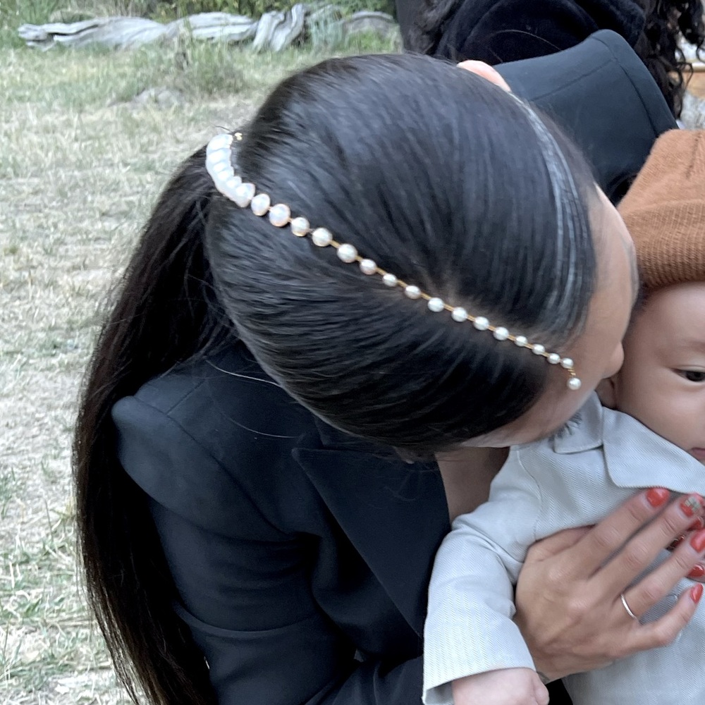 LELET NY PEARL SPINE COMB IN 14K GOLD (O/S)